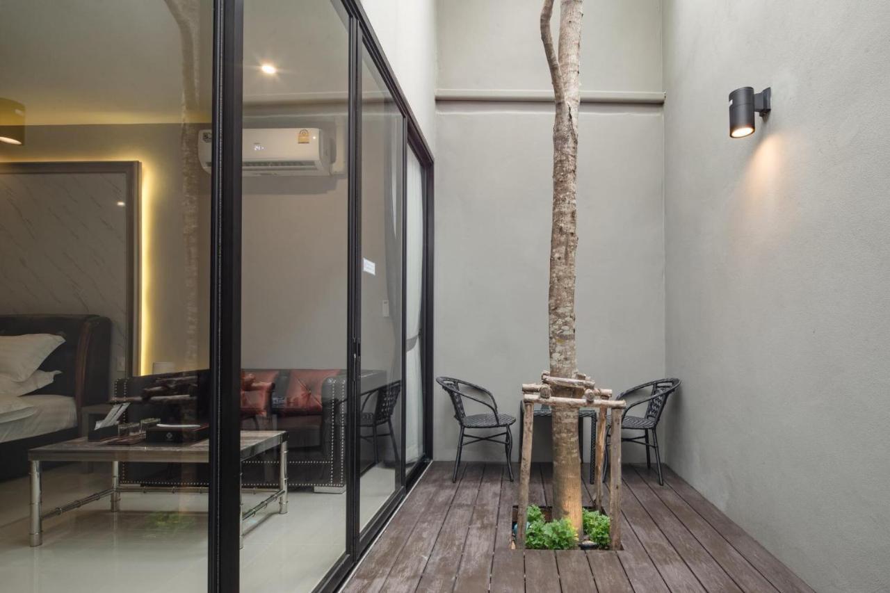 The Valen Resort Bangkok Exterior photo